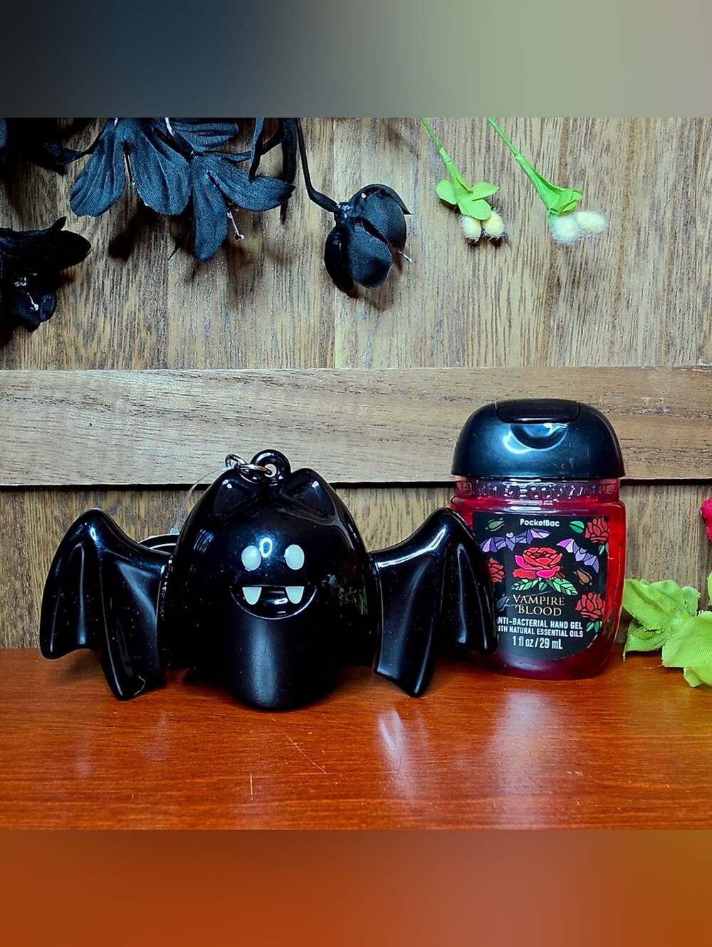 Bath & Body Works Halloween Flappy Bat Pocketbac Holder & Bag Charm